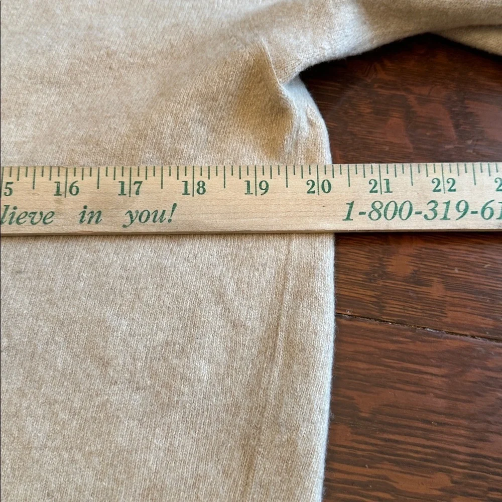 Vintage Drumohr 100% Cashmere Vneck Sweater Camel Size Large